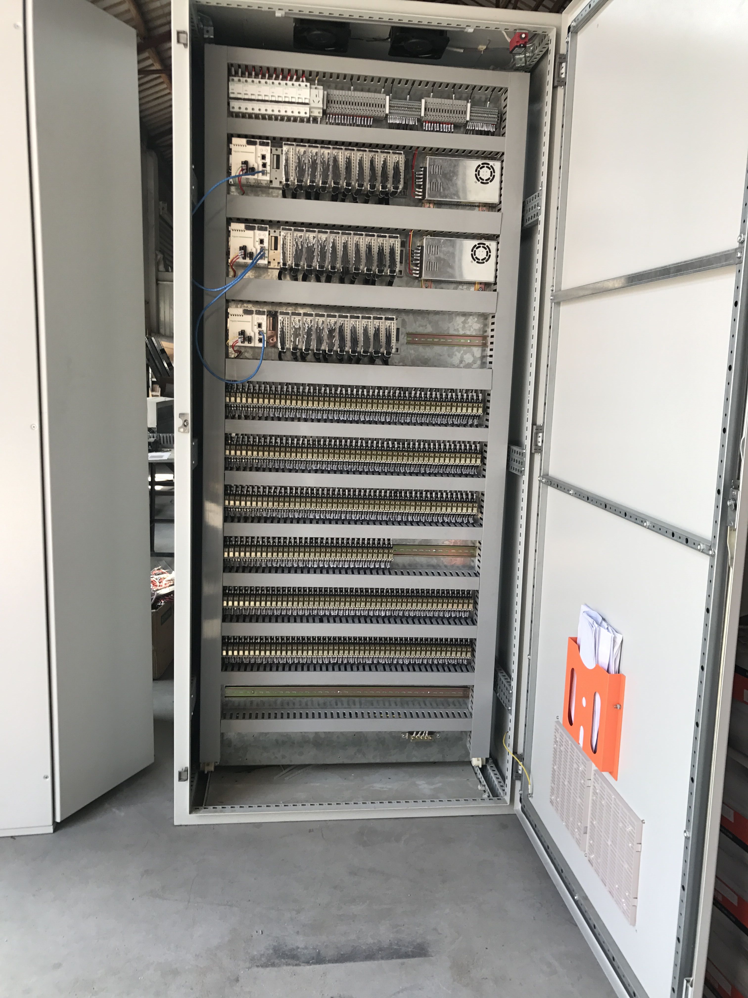 Distribution Cabinet3